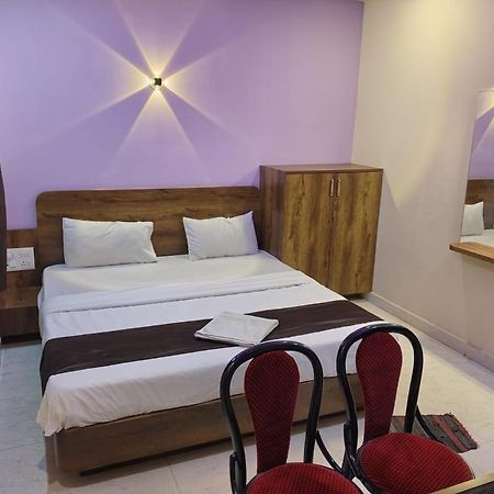 Hotel Greenland Luxury Puri Eksteriør billede